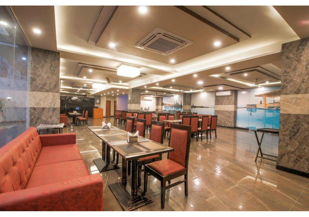Kusum House Acomodação com café da manhã Grander Noida Exterior foto