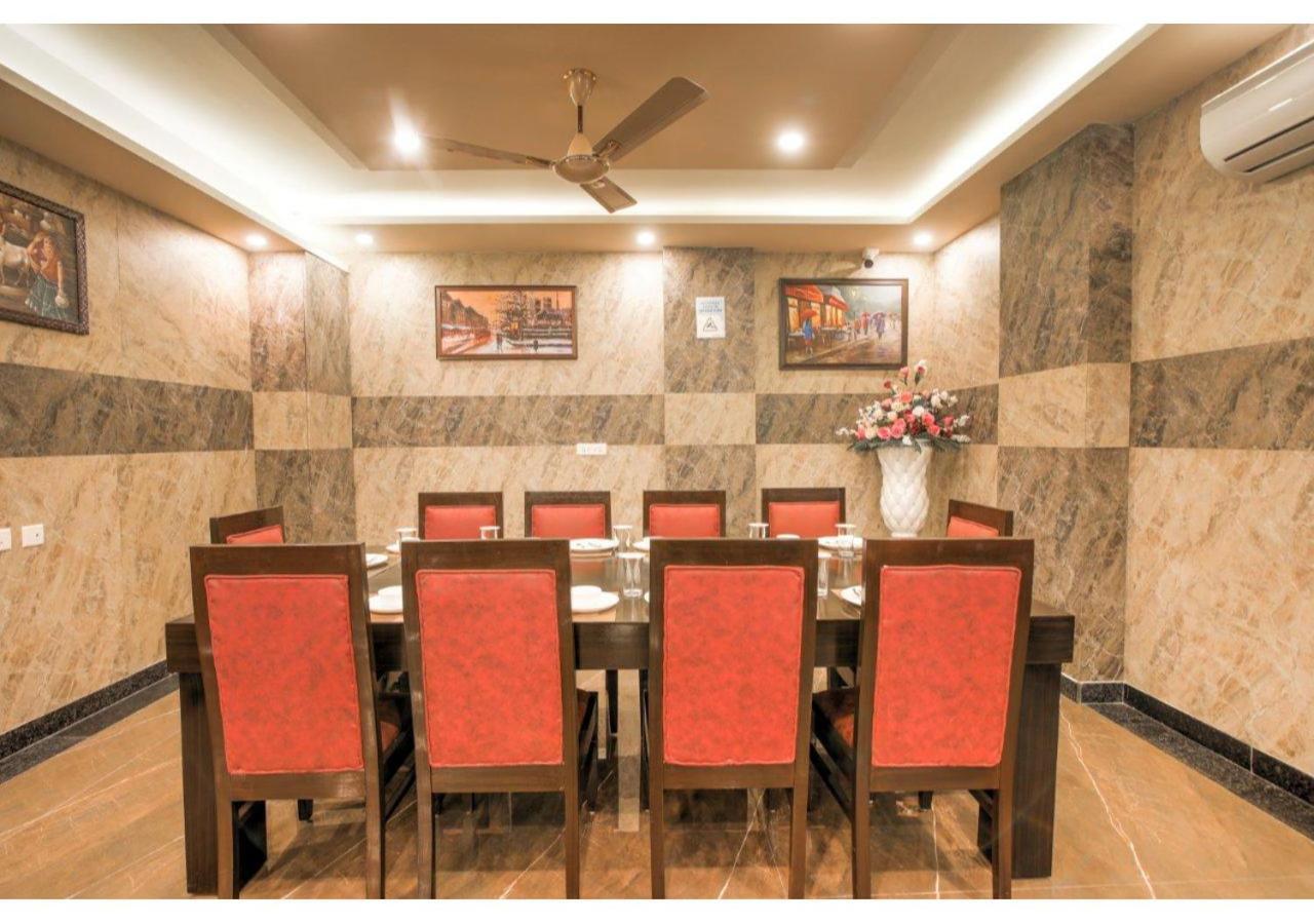 Kusum House Acomodação com café da manhã Grander Noida Exterior foto