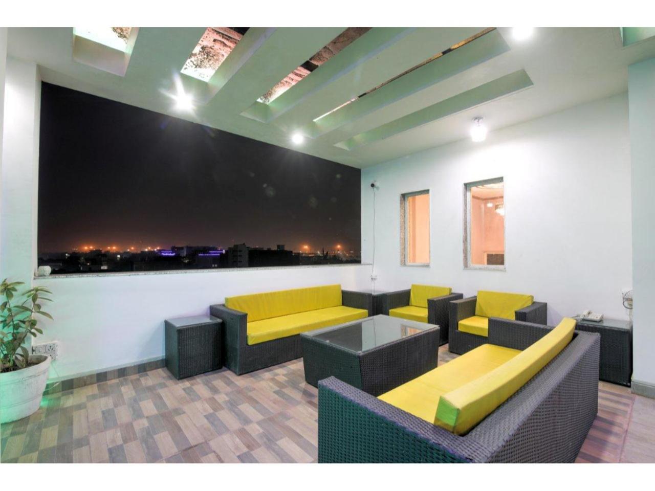 Kusum House Acomodação com café da manhã Grander Noida Exterior foto