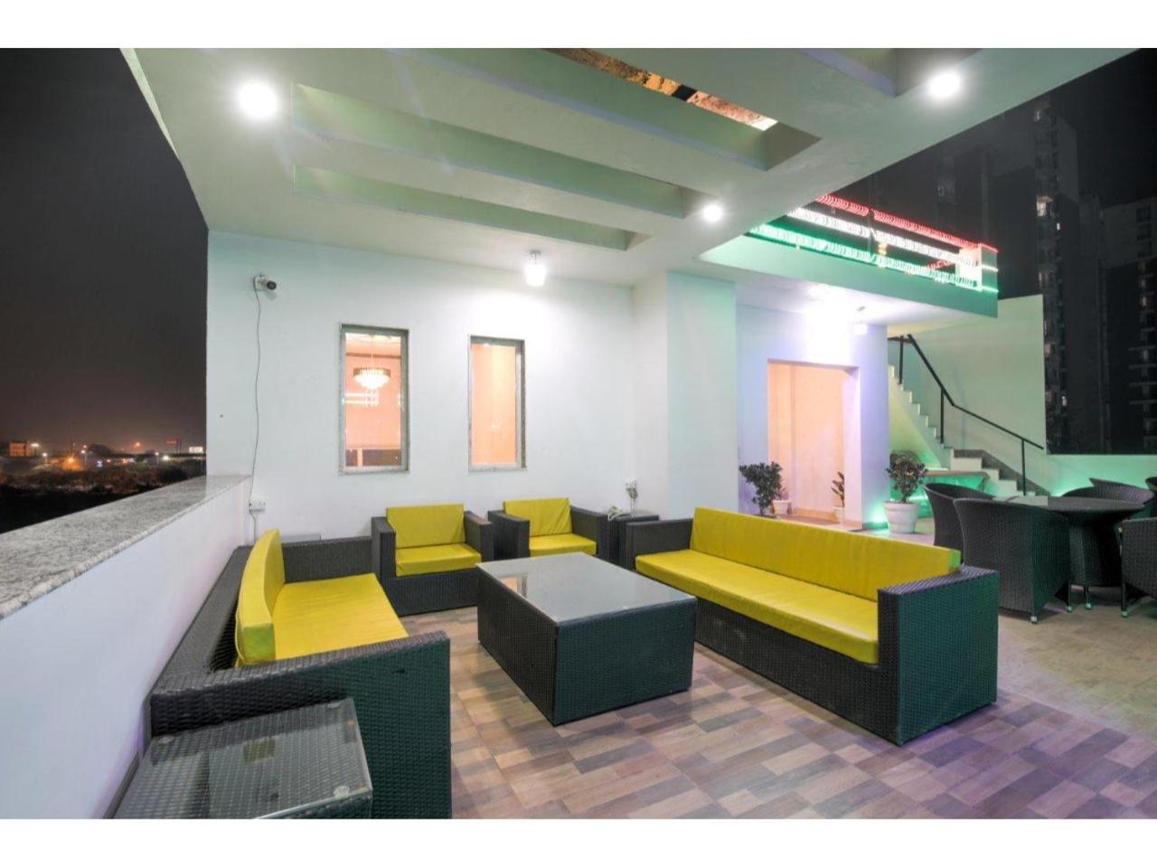 Kusum House Acomodação com café da manhã Grander Noida Exterior foto